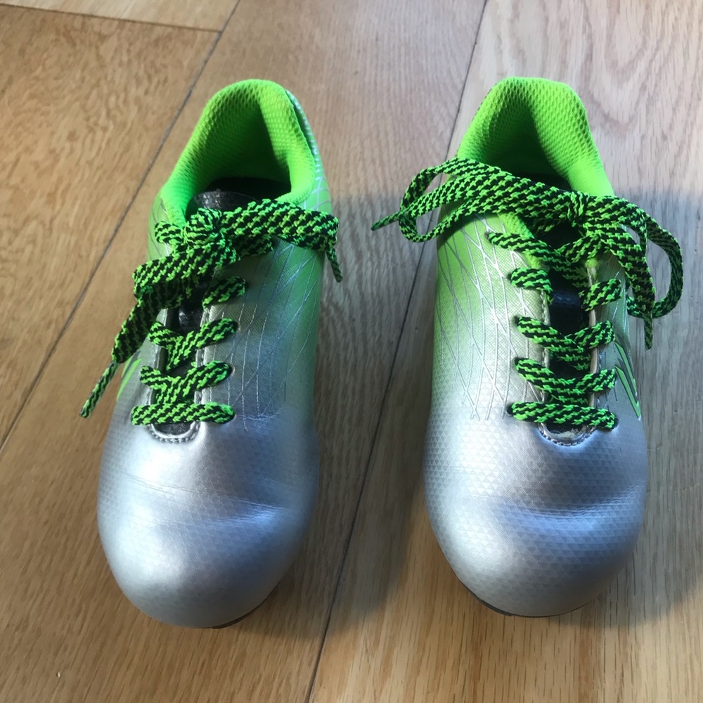 DSG Toddler Soccer Cleats Size 9